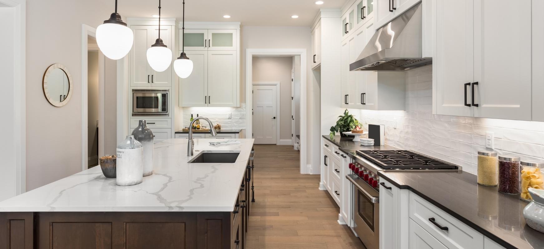 10 Gorgeous Quartz Kitchen Countertop Ideas To Take Inspiration From 11 14 | Countertops