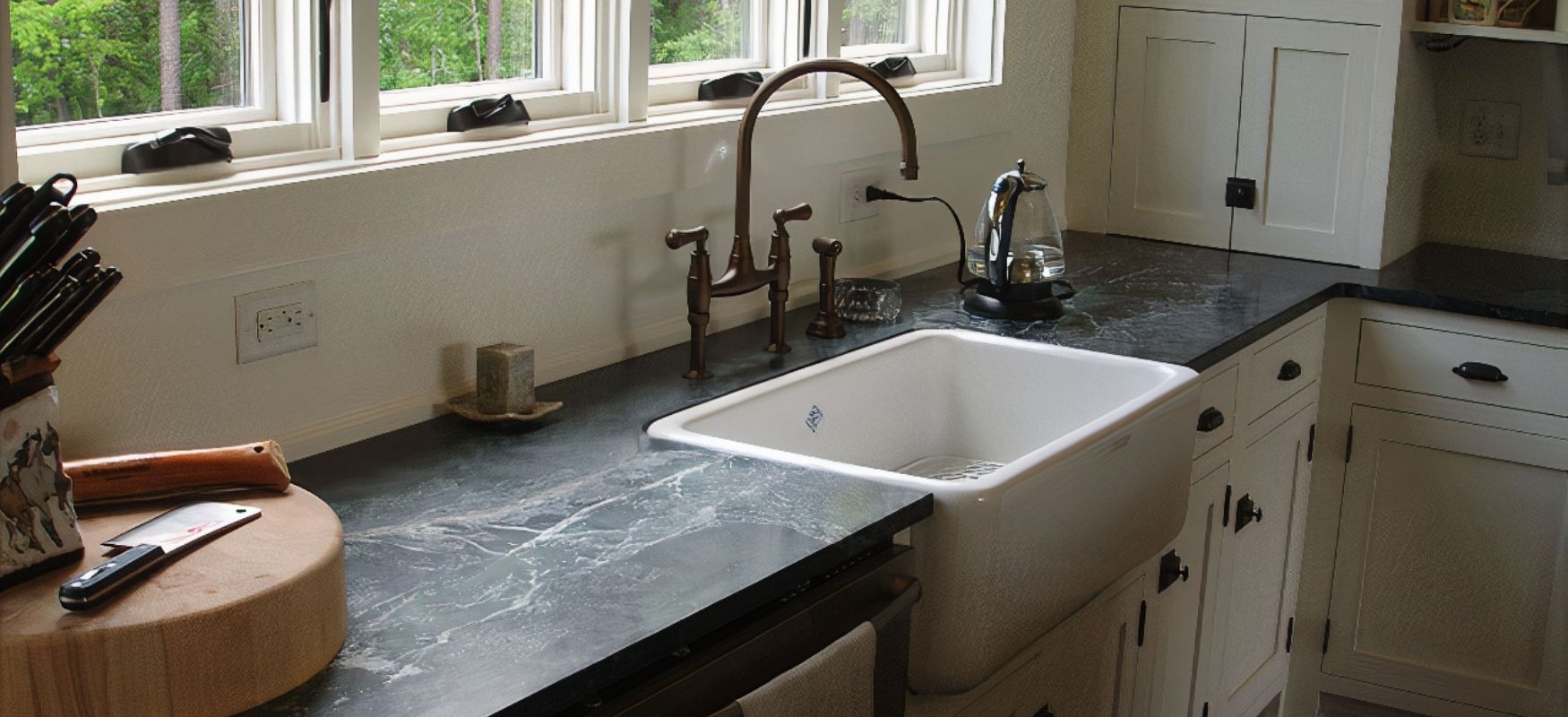 Quartz Vs Soapstone Countertops: What’s The Difference? 10 Stormy Black Soapstone Kitchen Countertops with White Farmhouse Sinkquartz vs soapstone