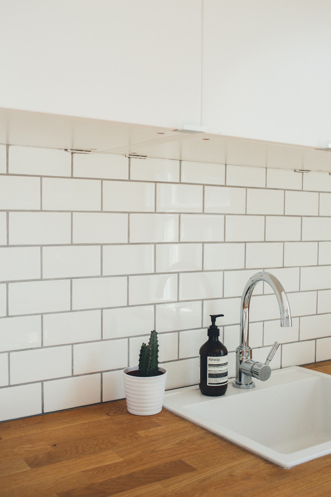Choosing Backsplash Tiles For Your Kitchen Or Bathroom 1 Choosing Backsplash Tiles for Your Kitchen or Bathroom
