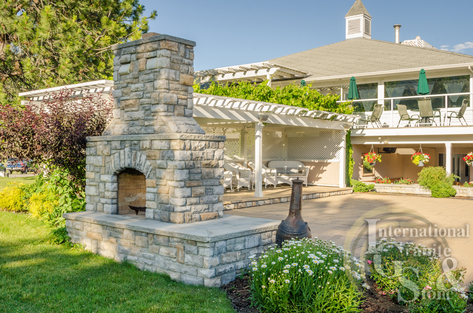 How To Pick Countertops For Your Backyard Kitchen 1 How To Pick Countertops For Your Backyard Kitchen