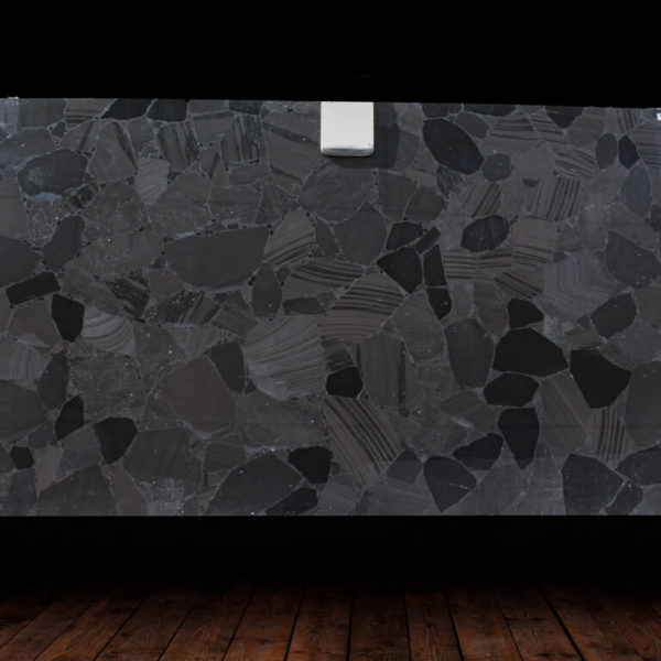 Black-obsidian-26910