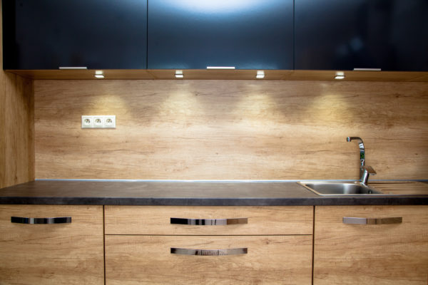 Choosing Under Cabinet Lighting: What You Need to Know
